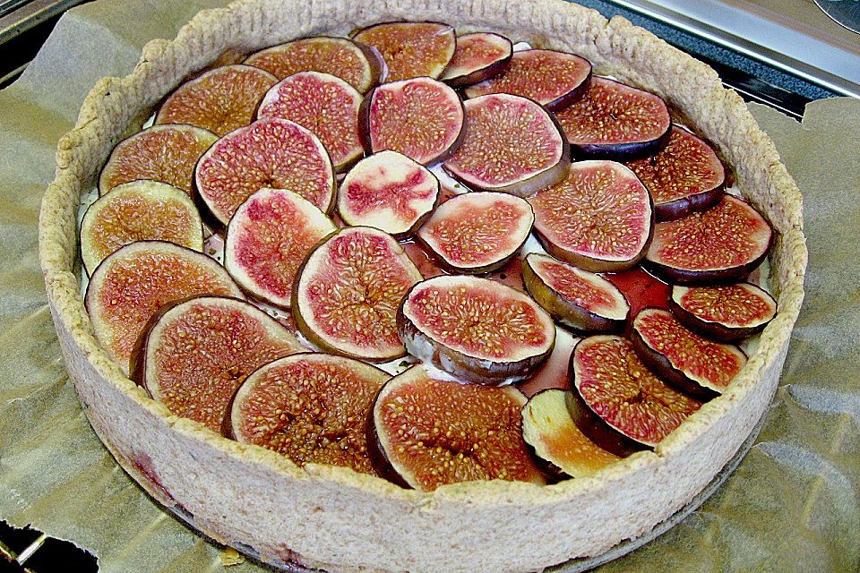 Feigen - Tarte mit Ziegenfrischkäse und Kräutern