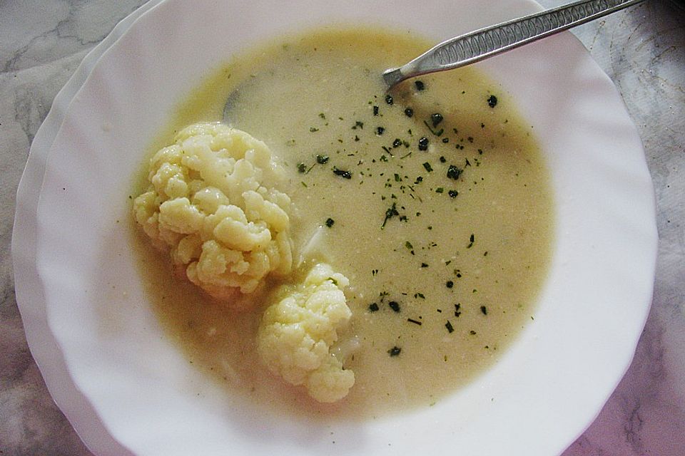 Blumenkohl - Käse - Suppe