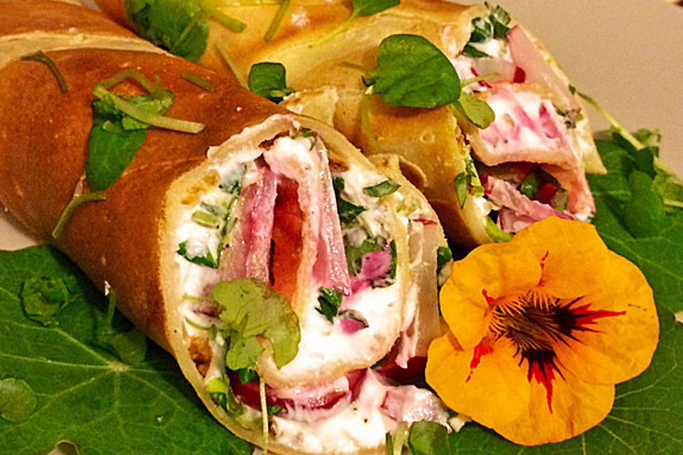 Crêpes mit Brunnenkresse - Quark Crêpes mit Brunnenkresse - Quark