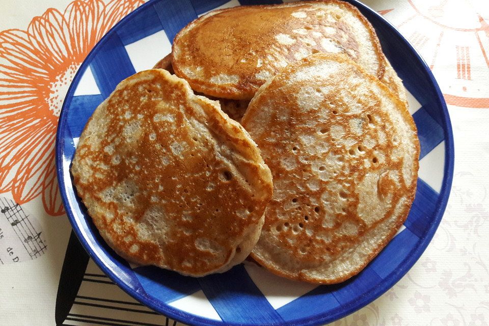 Süße Vollkorn-Hefepfannkuchen