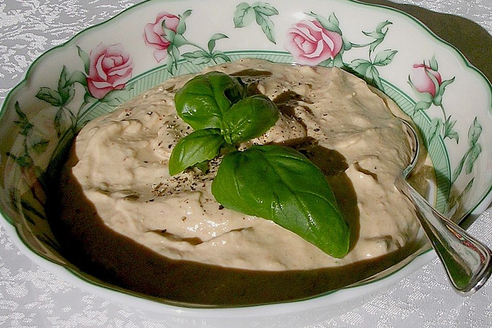 Mediterraner Frischkäse mit getrockneten Tomaten