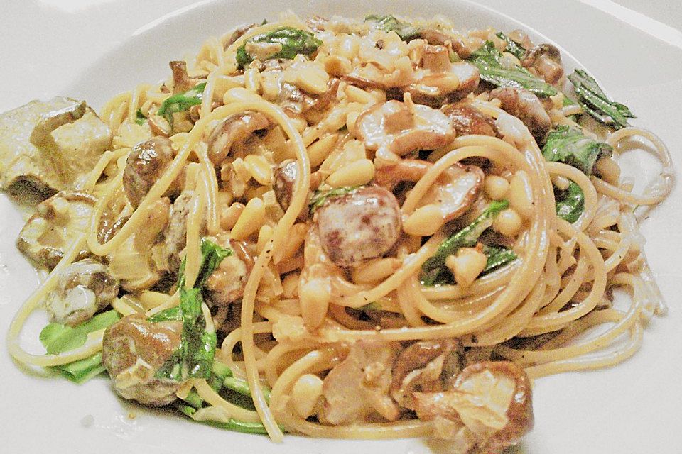 Spaghetti mit Shiitake in Schnittlauchsahne