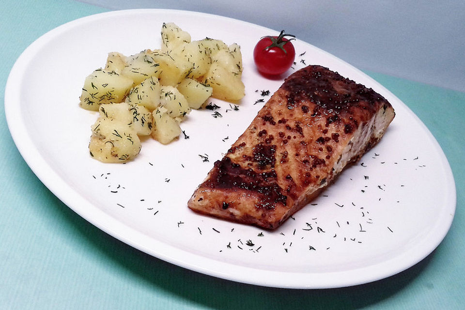 Lachsfilet mit Balsamico-Glasur