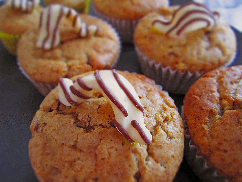 Erdnussbutter - Muffins mit Chocolate Chips von pinktroublebee| Chefkoch