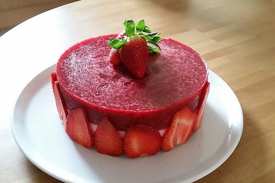 Erdbeermus - Pudding - Torte