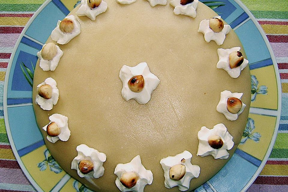 Marzipan - Nuss - Torte