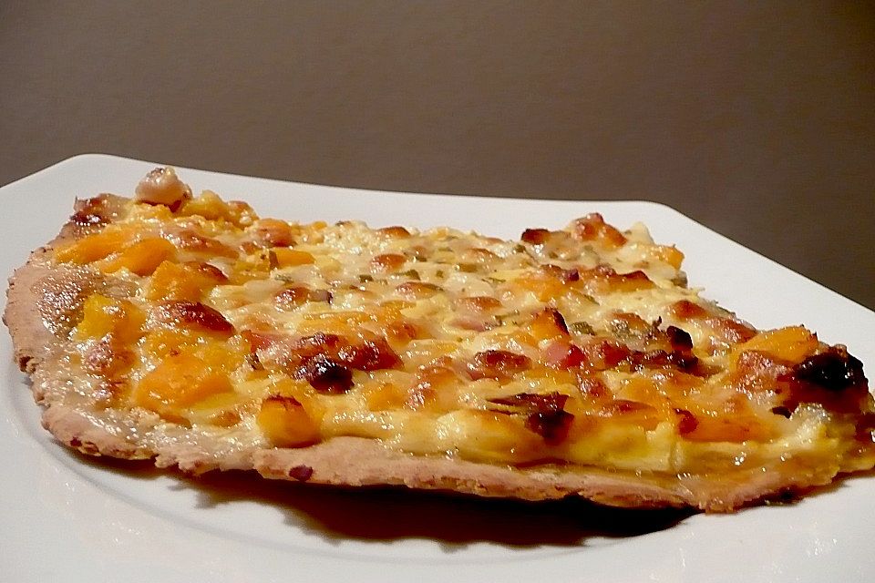 Kürbis - Speck - Flammkuchen Kürbis - Speck - Flammkuchen