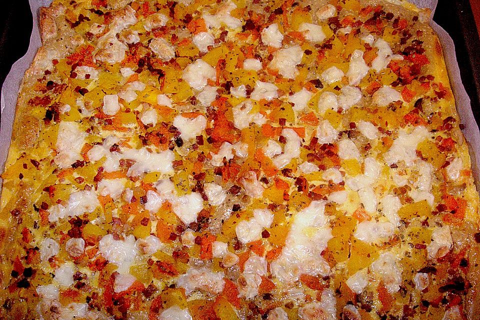 Kürbis - Speck - Flammkuchen Kürbis - Speck - Flammkuchen