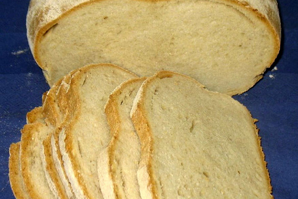 Rundes Krustenweißbrot