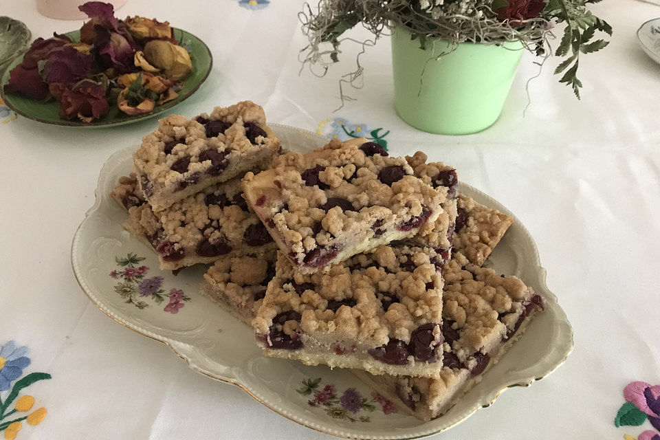 Kirsch - Streuselkuchen mit Zimt