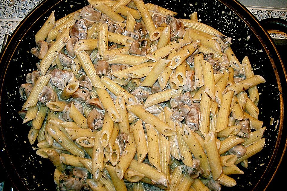 Champignon - Nudelpfanne a la Mäusle