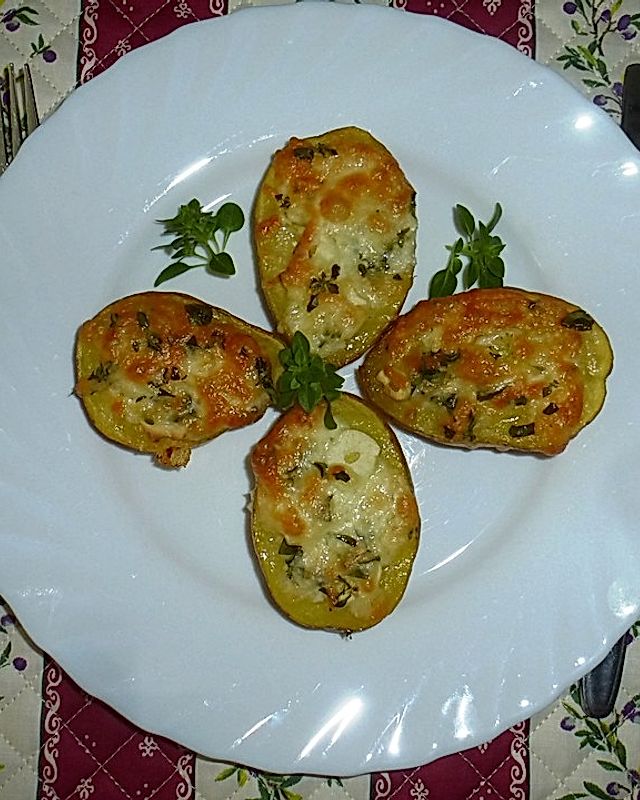 Blechkartoffeln mit Basilikumhaube