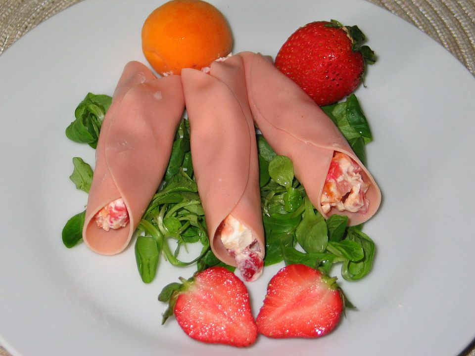 Geflügelröllchen mit Aprikosen und Erdbeeren von oOKüchenfeeOo| Chefkoch Geflügelröllchen mit Aprikosen und Erdbeeren von oOKüchenfeeOo| Chefkoch