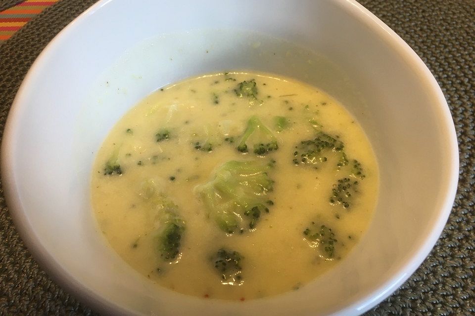 Brokkolisuppe