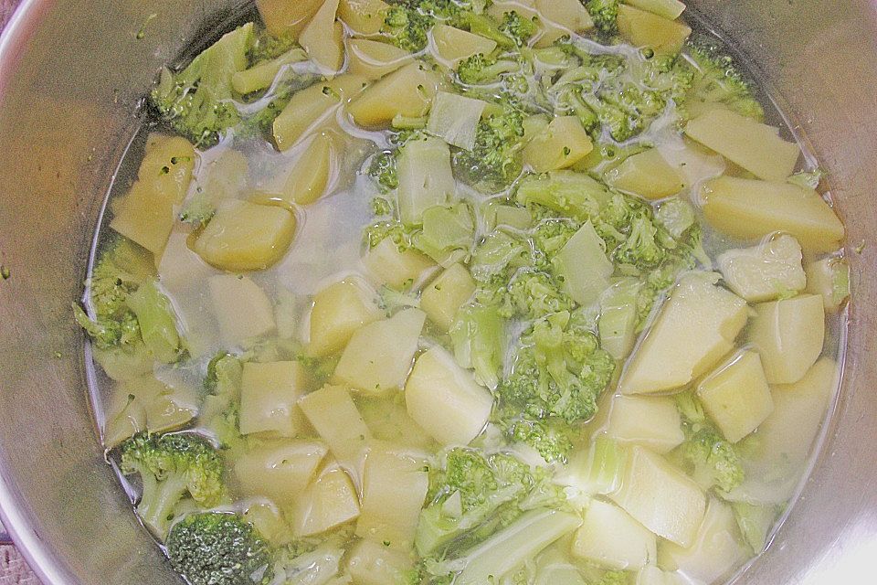 Brokkolisuppe