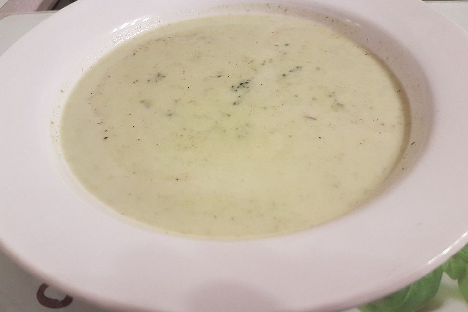 Brokkolisuppe