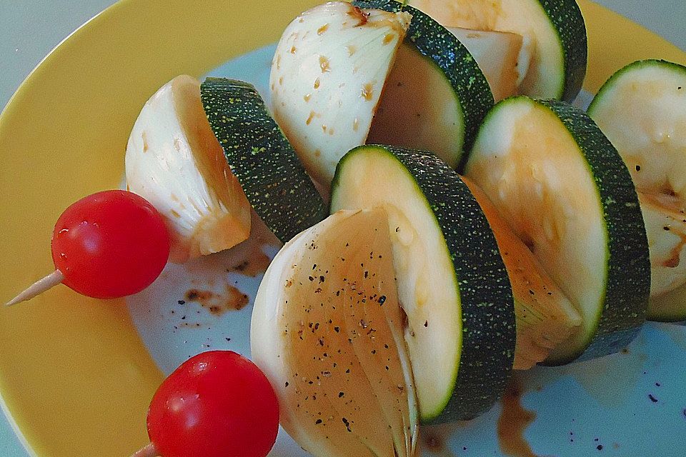 Zucchini - Zwiebel - Spieße