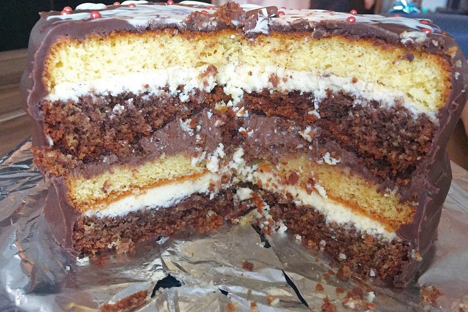 Happy Schoko - Vanille - Torte Happy Schoko - Vanille - Torte