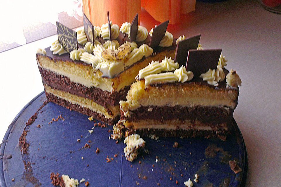 Happy Schoko - Vanille - Torte Happy Schoko - Vanille - Torte