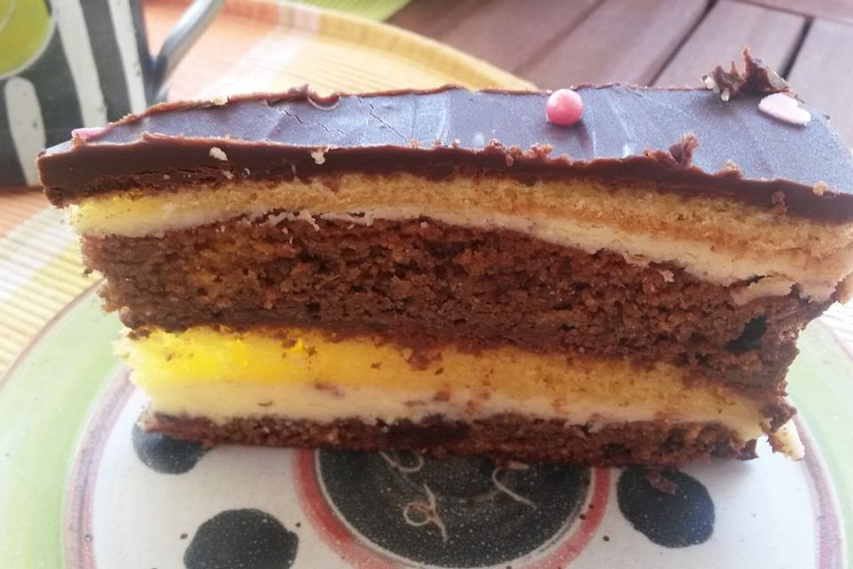 Happy Schoko - Vanille - Torte Happy Schoko - Vanille - Torte
