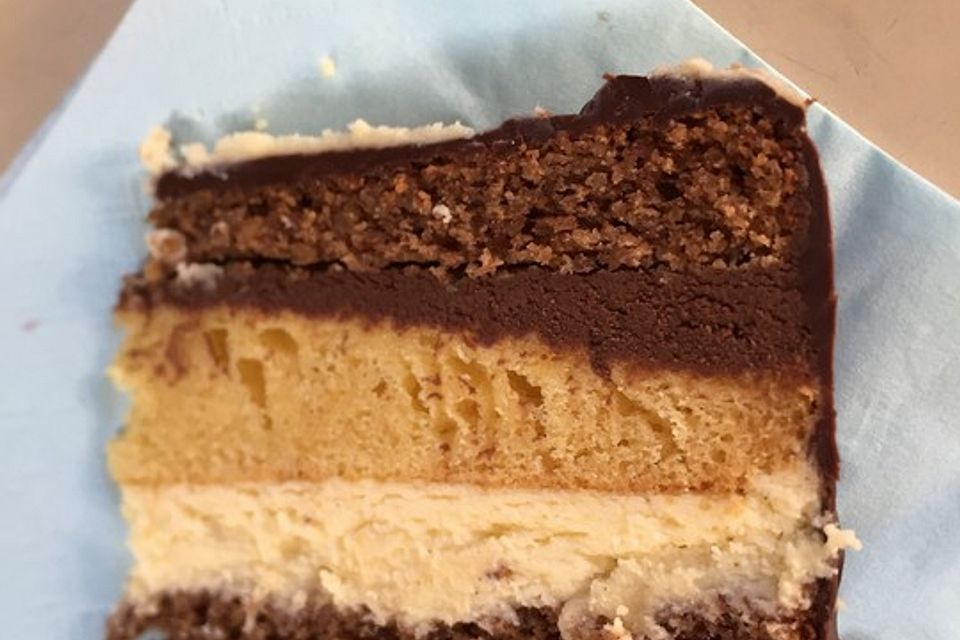 Happy Schoko - Vanille - Torte Happy Schoko - Vanille - Torte