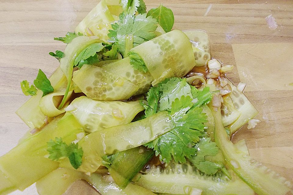 Thai - Gurkensalat Thai - Gurkensalat