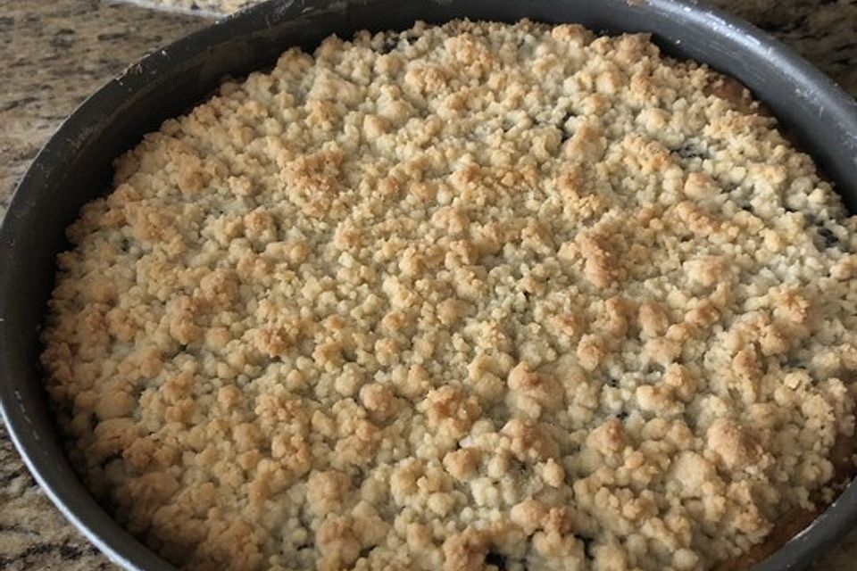Leckerer Mohnkuchen mit Grieß Leckerer Mohnkuchen mit Grieß