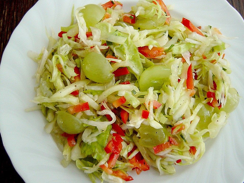 Krautsalat mit Weintrauben - Kochen Gut | kochengut.de