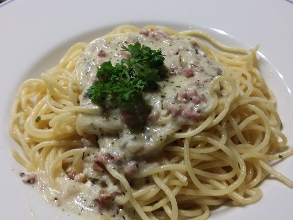 Spaghetti mit Gorgonzola - Knoblauch - Soße von Maja72 | Chefkoch