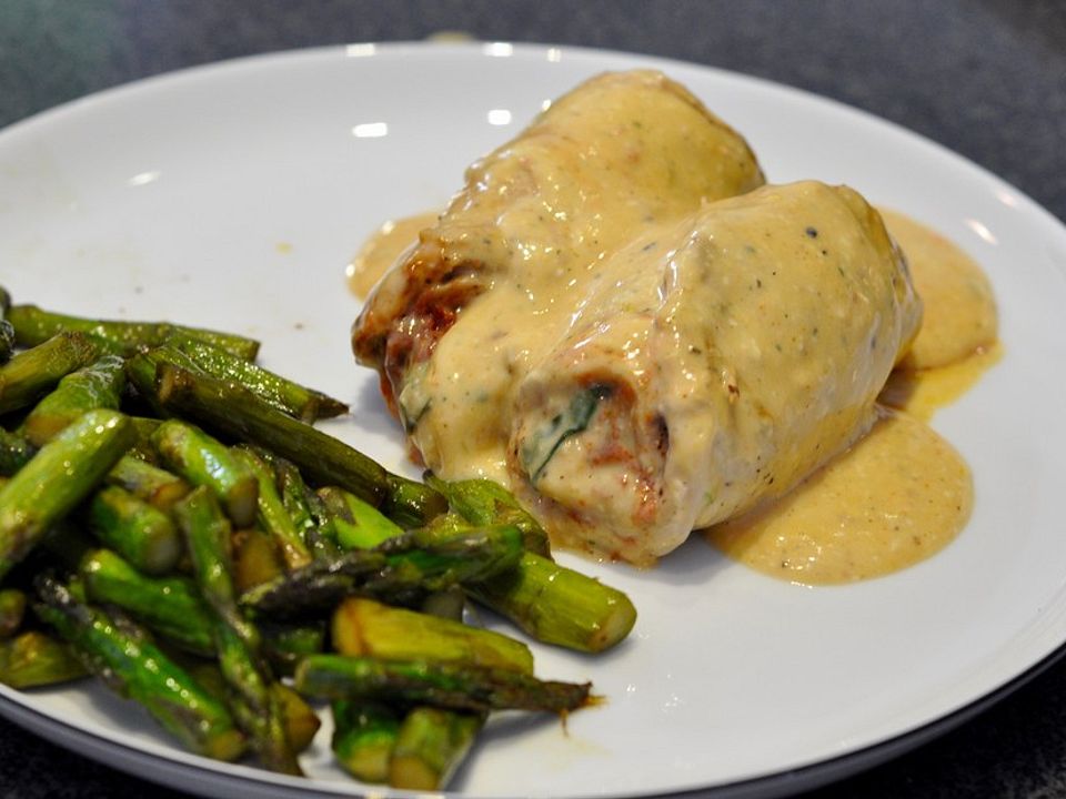 Gefüllte Schnitzel vom Schwein mit Rahmsauce von gabipan| Chefkoch Gefüllte Schnitzel vom Schwein mit Rahmsauce von gabipan| Chefkoch