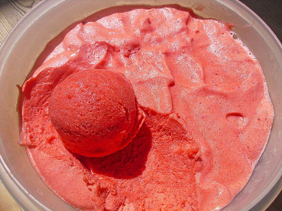 Erdbeer - Joghurt - Eis von Orchid85| Chefkoch