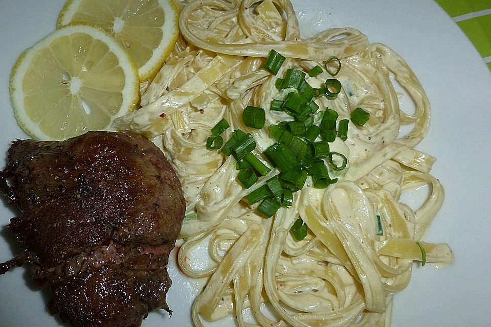 Spaghetti mit Zitronen - Sahne - Soße