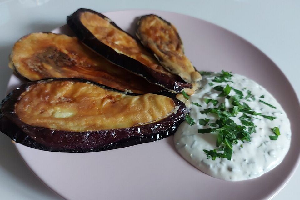 Gebratene Aubergine mit Minz - Tzatziki