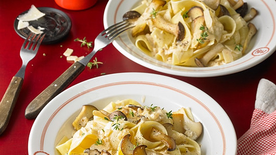 Pappardelle mit Kräuterseitlingen und Thymian von Happiness