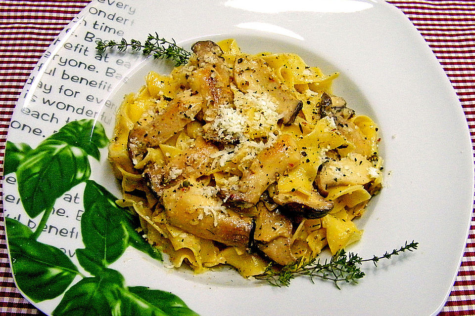 Parpadelle mit Kräuterseitlingen und Thymian