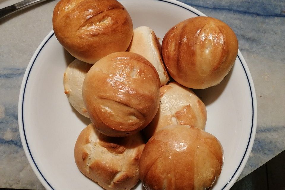 Milchbrötchen