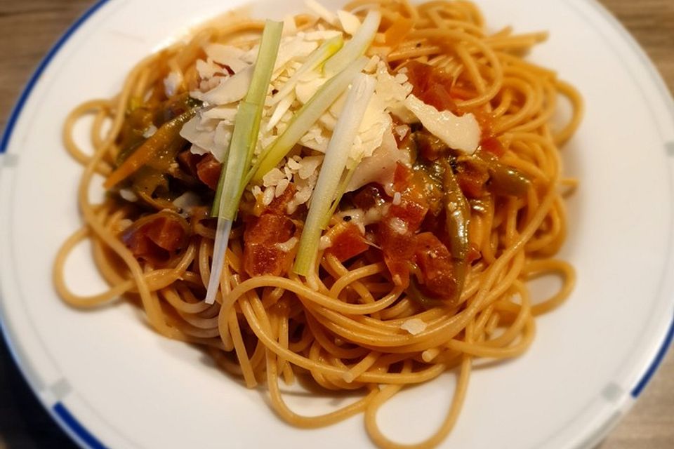 Spaghetti mit Randen-Gorgonzola-Sauce