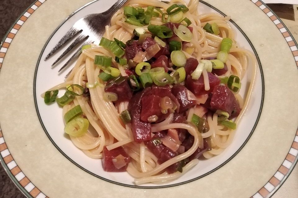 Spaghetti mit Randen-Gorgonzola-Sauce