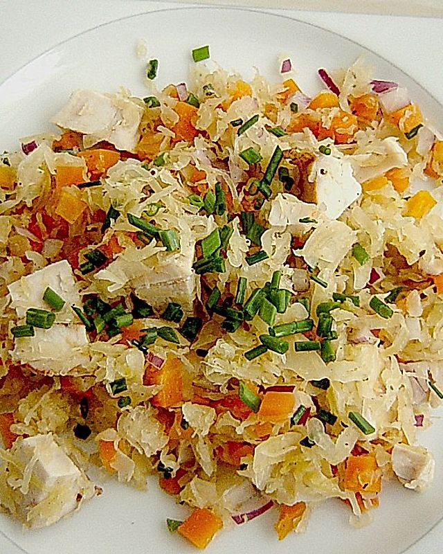 Sauerkraut - Salat mit Hähnchenbrust