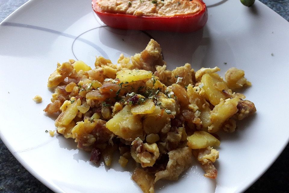 Bratkartoffeln mit Ei Bratkartoffeln mit Ei