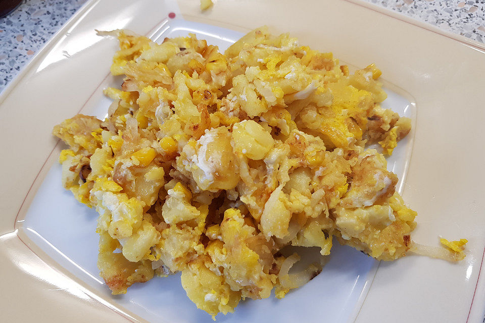 Bratkartoffeln mit Ei Bratkartoffeln mit Ei