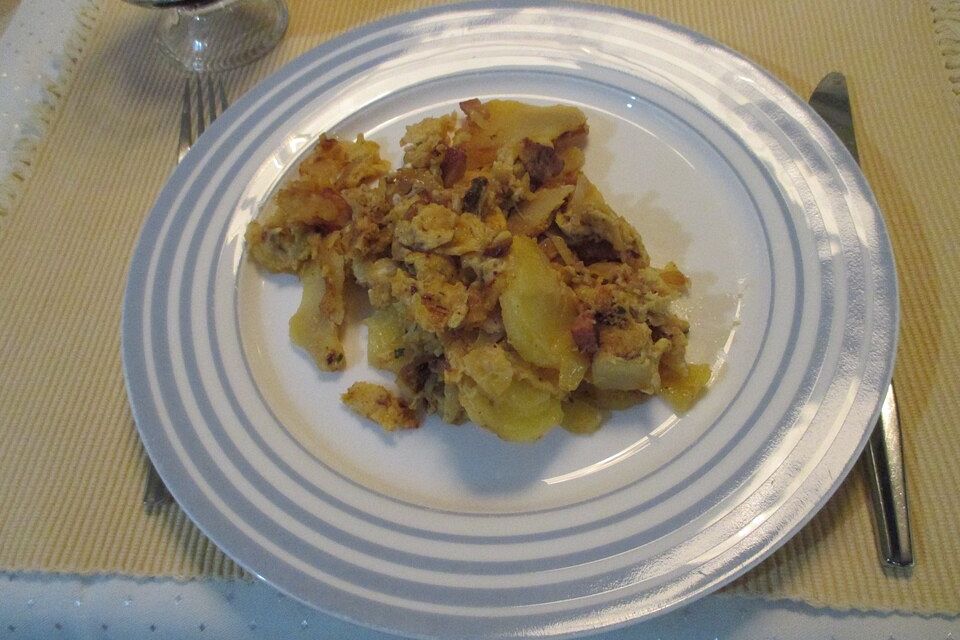 Bratkartoffeln mit Ei Bratkartoffeln mit Ei
