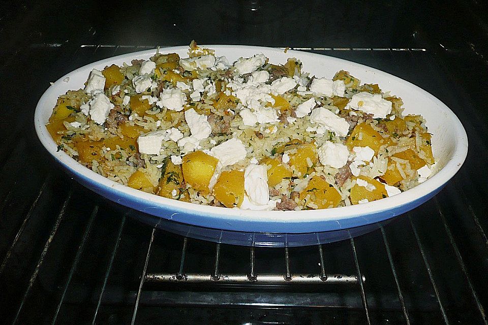 Kürbisauflauf mit Reis, Hack und Feta