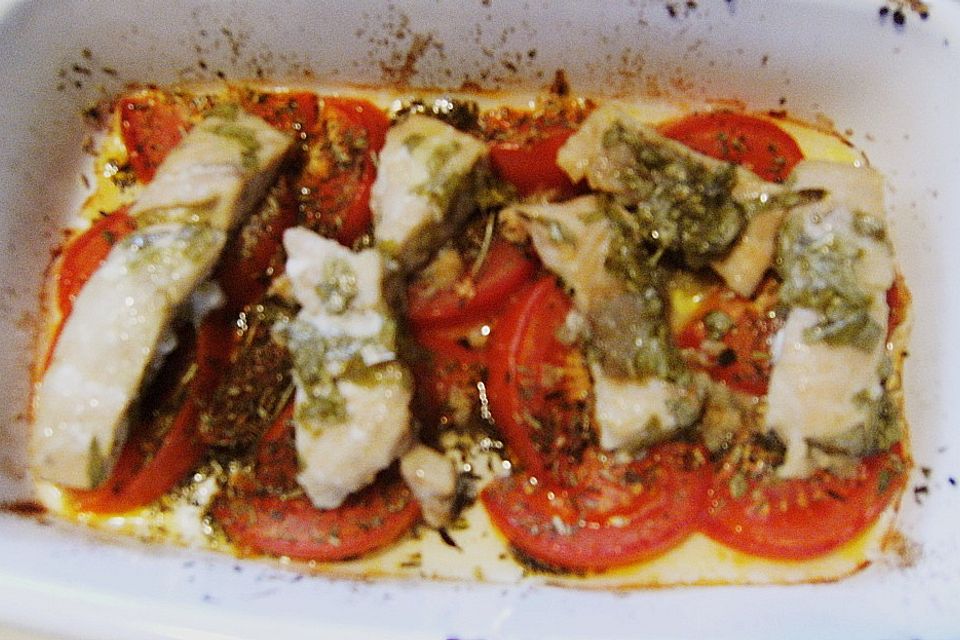 Limettenlachs auf Tomaten - Knoblauch - Bett