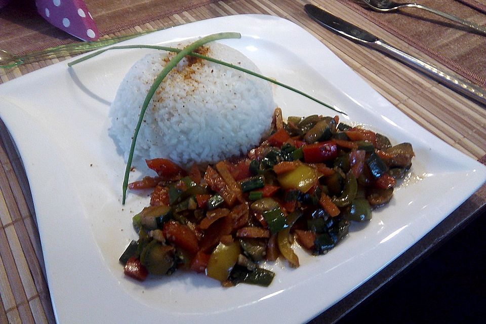 Vegetarisches Chop Suey alla Exuna