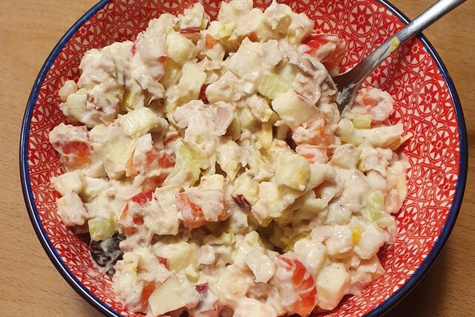 Thunfischsalat mit Äpfeln und Stangensellerie