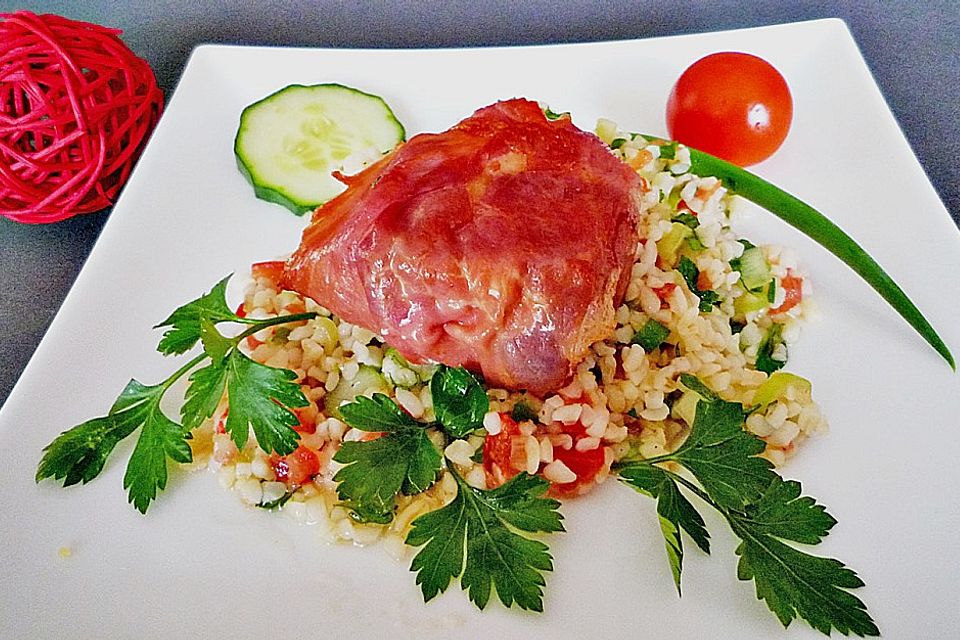 Bulgursalat mit Ziegenkäsetalern