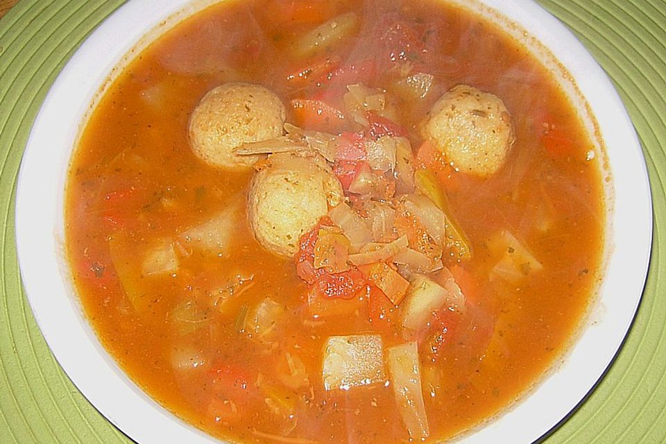 Käseknödel als Suppeneinlage