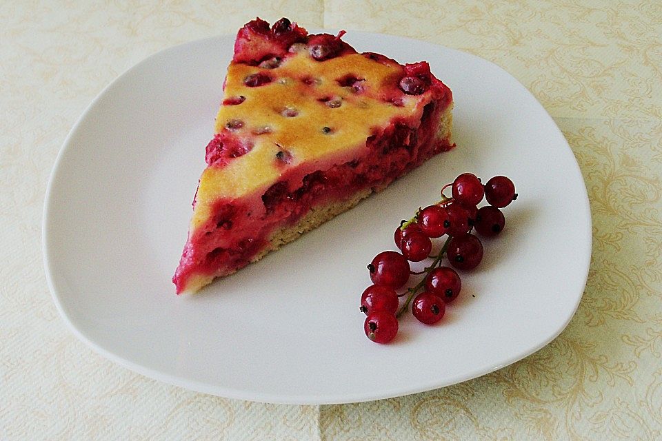 Johannisbeerkuchen mit saure Sahne - Guss