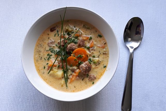 Claudis Kartoffel-Gemüse-Käsesuppe von bommelchen| Chefkoch